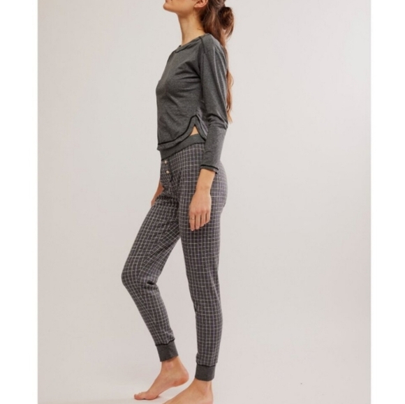FREE PEOPLE Chill Evening PJ Set / Charcoal Combo - Picture 7 of 10
